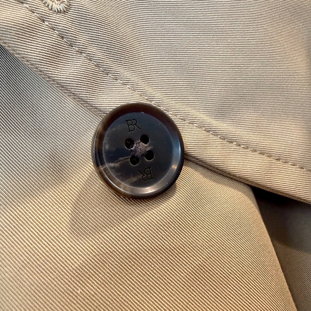 Brand New w tags!!! Banana Republic Mens Trench Coat. Khaki size L. Relaxed fit. - Picture 5 of 15
